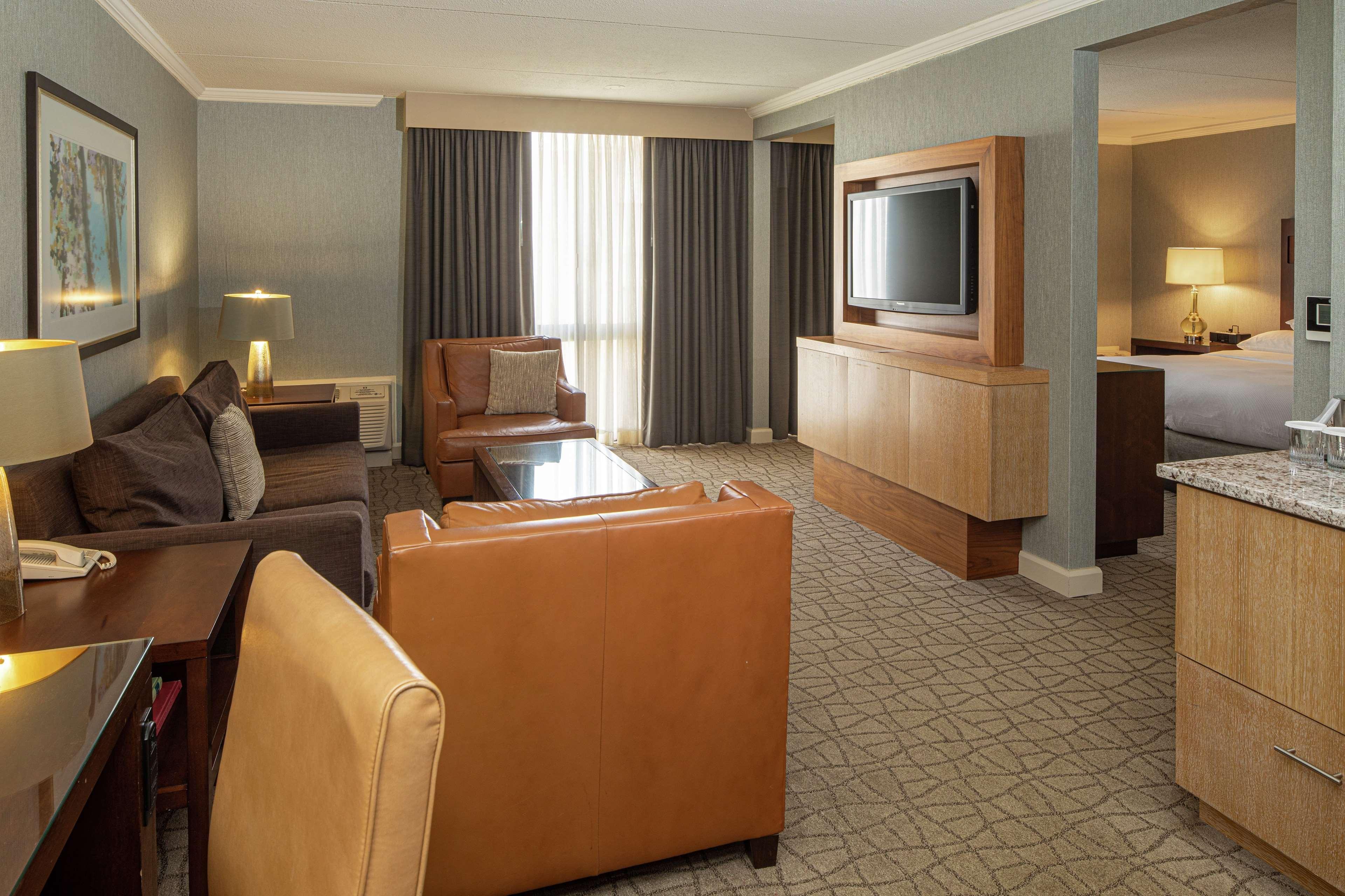 Doubletree By Hilton Pittsburgh-Green Tree Crafton Buitenkant foto