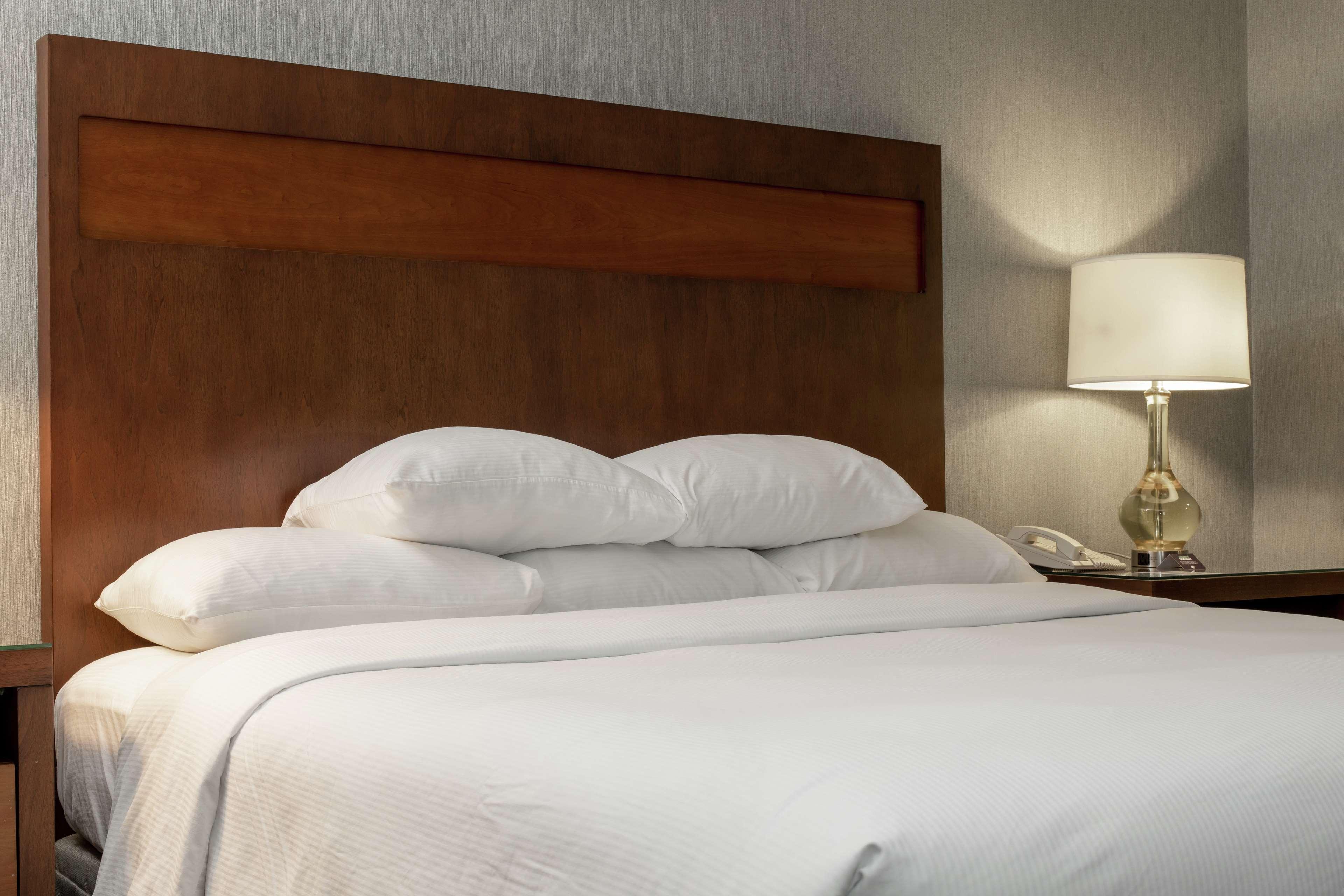 Doubletree By Hilton Pittsburgh-Green Tree Crafton Buitenkant foto