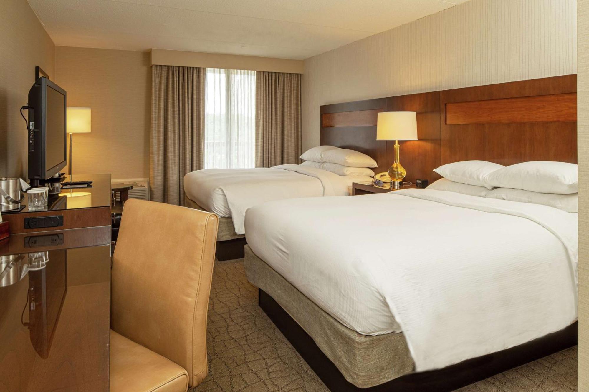 Doubletree By Hilton Pittsburgh-Green Tree Crafton Buitenkant foto