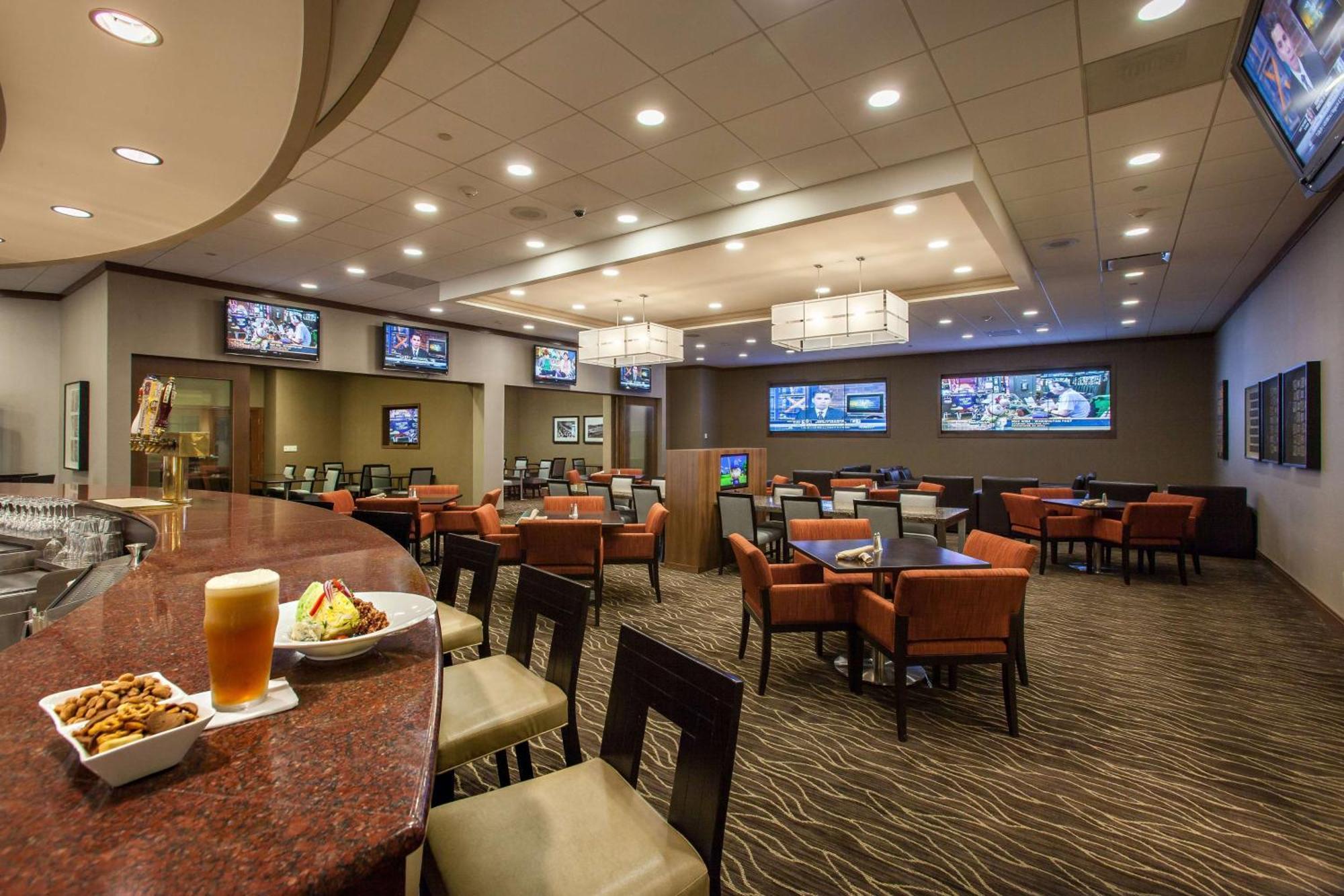 Doubletree By Hilton Pittsburgh-Green Tree Crafton Buitenkant foto